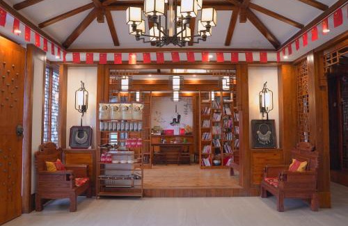 Wulingyuan House | 一树一花客栈眷恋店
