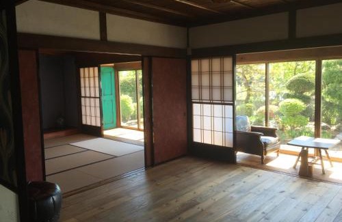 Komagane House | 一棟貸し宿bochi-bochi