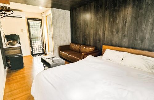 Yonaguni Hotel | 与那国むんぶステイ空港前