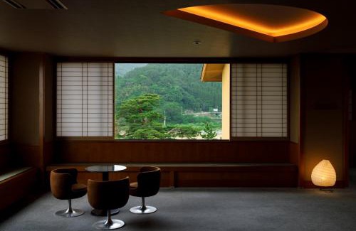 Tonami Hotel | 人肌の宿 川金