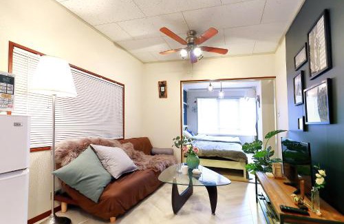 Yotsuya Apartment | 四谷松本館ビル