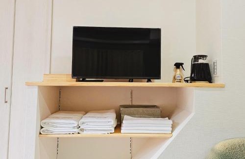 Itabashi Apartment | 大山民泊 漫画小屋 最大8人 複式2層 池袋電車 5分