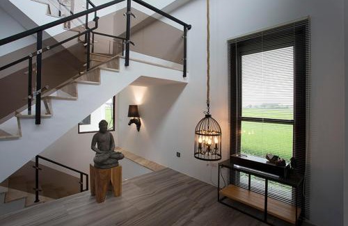 Sanxing House | 宜蘭包棟民宿 水明漾私人villa 歡唱l電動麻將l全套西式廚房l腳踏車l專業吧台l泳池l烤肉BBQ