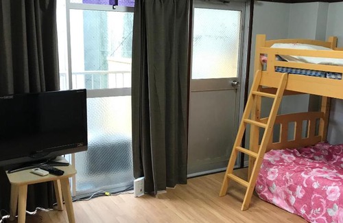 Kurosaki Apartment | 山下ビルB