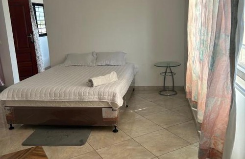 Mozambique Hotel | 巴蜀客栈