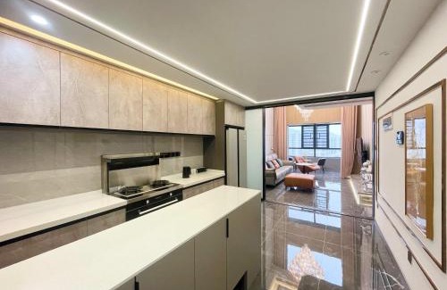Yongding Apartment | 张家界城峪民宿-Loft四房一厅三卫景观套房