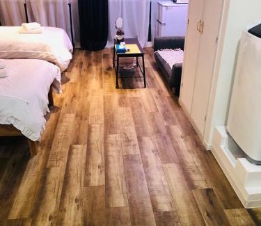 2-Chome Shinjuku Apartment | 新宿御苑