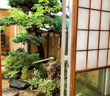 Okubo Apartment | 新宿 新大久保駅108 平米日本庭園の宿