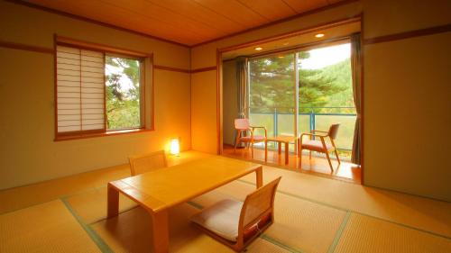 Higashichikuma-gun Hotel | 松茸山荘