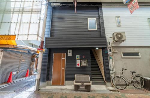 Yodogawa Apartment | 梅田まで電車で5分 1フロア貸切 駅徒歩3分 2024年フルリフォーム 建物3階
