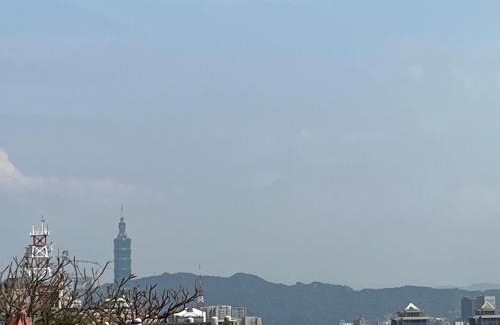 Xinyi Bed & Breakfast | 樂居 台北