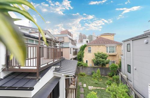 Mejiro Apartment | 池袋駅徒歩5分 2 toilets 2 baths 4 adult 1 baby Mejiro Yasu Hotel