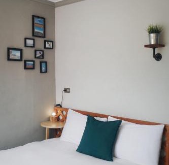 Big Beach Bed & Breakfast | 海中天旅店 Sea Of The World B&B