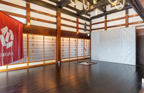 Yuzawa Apartment | 源泉掛け流し温泉Villa The ITAYA