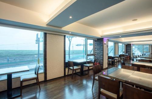 Tamsui Hotel | 觀海樓海景大飯店 Hotel Cloud Riverside