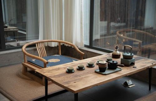 Wulingyuan Hotel | 雾里观阵山 Foggy Valley