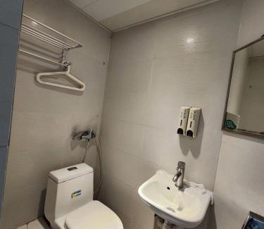 Mong Kok House | 香港金門賓館 KamMun Guest House