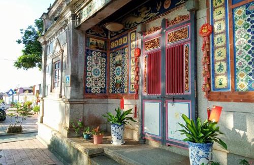 Shuitou Village Bed & Breakfast | 鳥藝古厝民宿