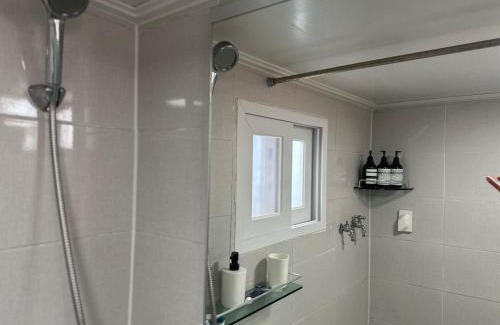 Suyeong-Gu House | 허니스테이 Hunny Stay