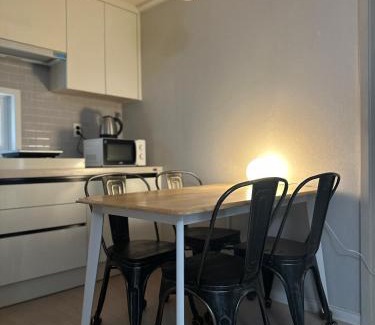 Suyeong-Gu House | 허니스테이 Hunny Stay