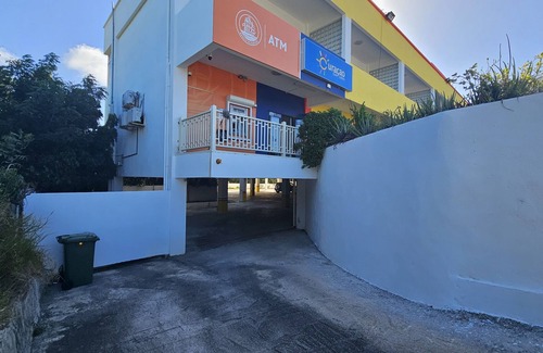 Willemstad Apartment | 01-Modern and spacious Prince Studio Apartments - 20 Min from the beach!