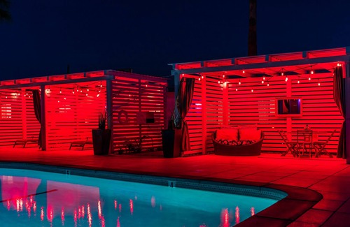 Desert Hot Springs Resort | 02 The Prince Rm @ The O Spa | Mineral Spring Pools, Cannabis + Pet Friendly.