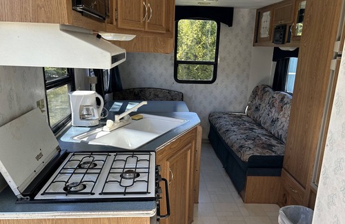 Stokes Bay House | #06 Quaint tiny living quarters on the water!