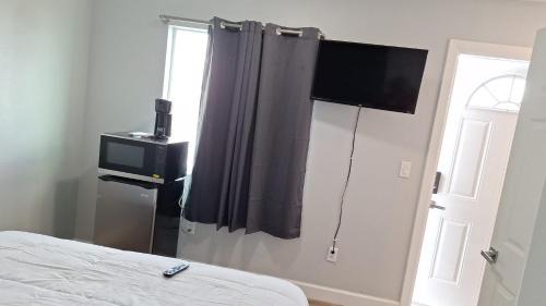 Valle Apartment | 068A Newly Remodeled Cozy South Rim Studio - Sleeps 2