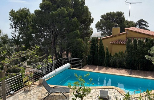 Llanca House | 099 House to rent with a private pool and garden quiet area