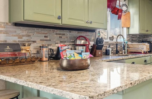 Layton Villa | 1, 30 Off Rental Car, Pool & Jacuzzi, 0 Fees, Crib