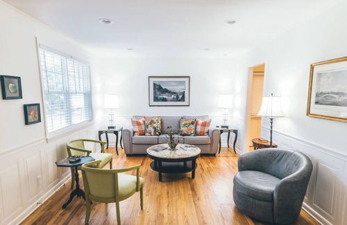 Thomasville House | 1.4 miles from historic downtown Thomasville