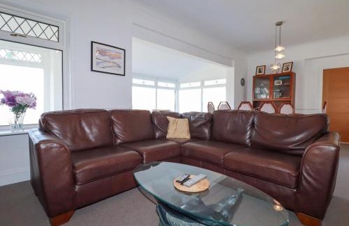 Crantock House | 1 Atlantic View