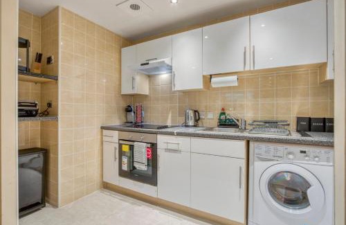 Vauxhall Apartment | 1 Bed & 1 Bath next to Vauxhall Station in Zone 1