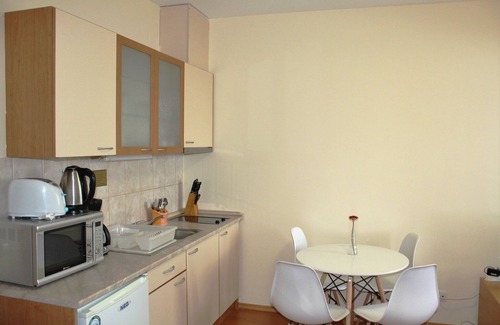 Borovets Apartment | 1 bed apartment in Borovets, 150m from the gondola, views down the valley