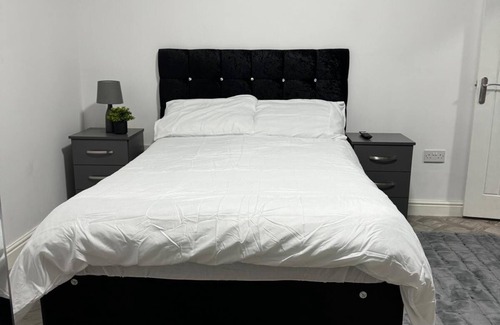 Clifton Apartment | 1-bed Apartment in Clifton Nottingham