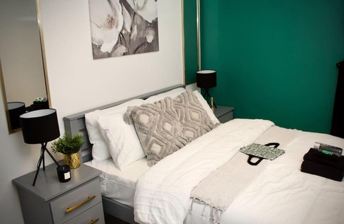 Birmingham Apartment | 1 Bed Apartment New A