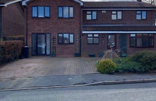 Millom Apartment | 1 Bed Apt- Rural Views- Juliette Balcony - Parking