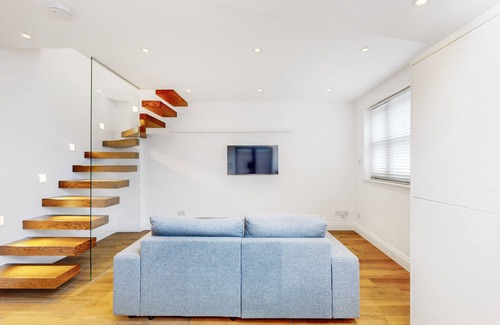 Homerton Apartment | 1 Bed House w/Garden sleeps 4 - 10 min to Stationn