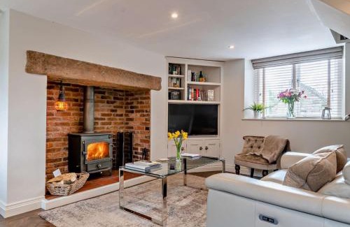 Crich House | 1 Bed in Alderwasley 94394