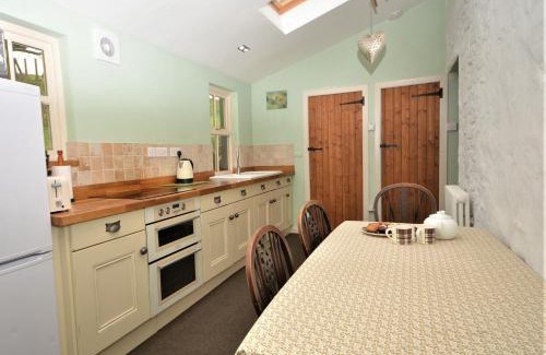 Girvan House | 1 Bed in Ballantrae 45713