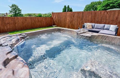Crynant House | 1 Bed in Gower 52906