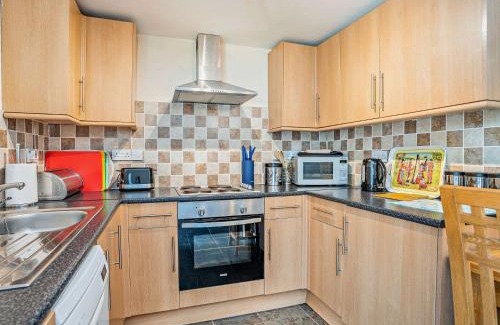 Crynant House | 1 Bed in Gower 52906