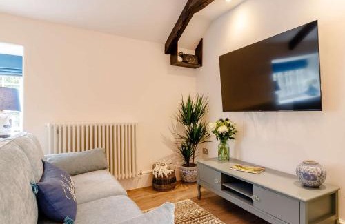 Hope Valley House | 1 Bed in Hope 89720