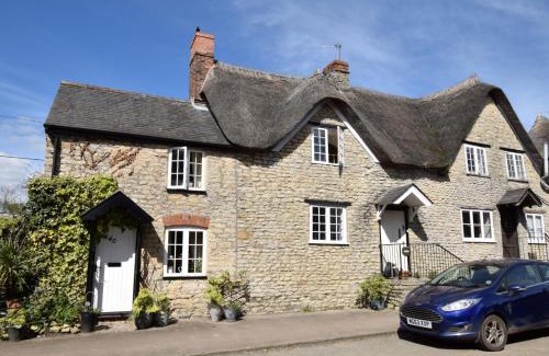 Thornford House | 1 Bed in Sherborne 51018