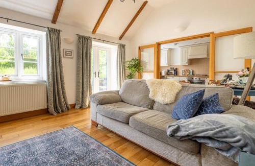 Wedmore House | 1 Bed in Wedmore CRIBB