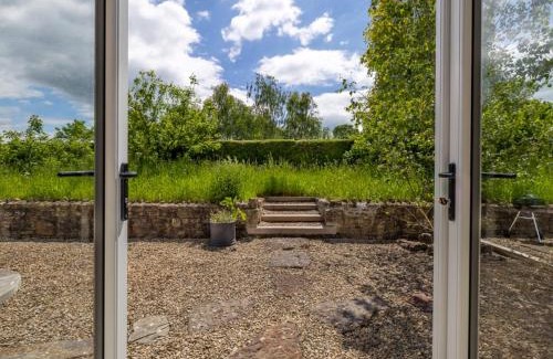 Wedmore House | 1 Bed in Wedmore CRIBB