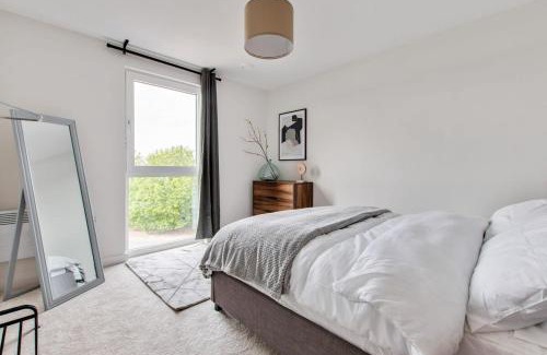 Leeds Apartment | 1 Bed Modern Apartment in a Converted Mill