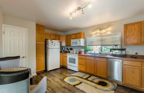 Valverde House | 1-bed vacation home w/King bed just 6 minutes from Empower Field at Mile High