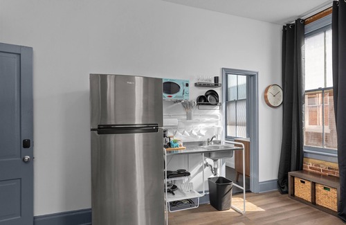 Downtown Apartment | 1 bedroom, 1 bathroom suite in Downtown Augusta