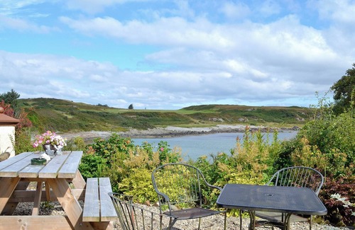 Carradale Cottage | 1 bedroom accommodation in Carradale East, Campbeltown